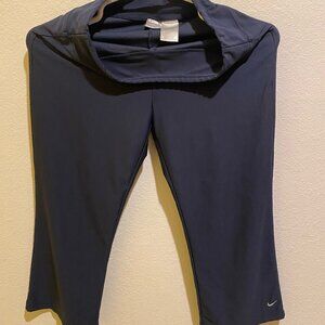 Nike FIT DRY Women's Pull-On Wide Stretch Leg Yoga Pants Black Size M (8-10)